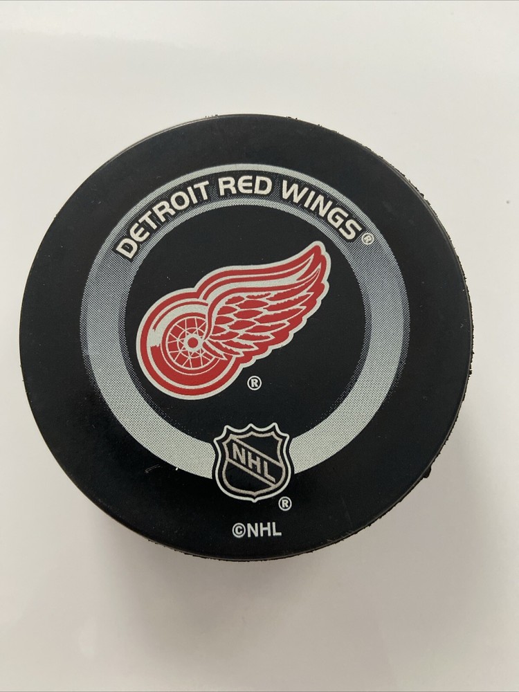Detroit Red Wings Official Game Hockey Puck