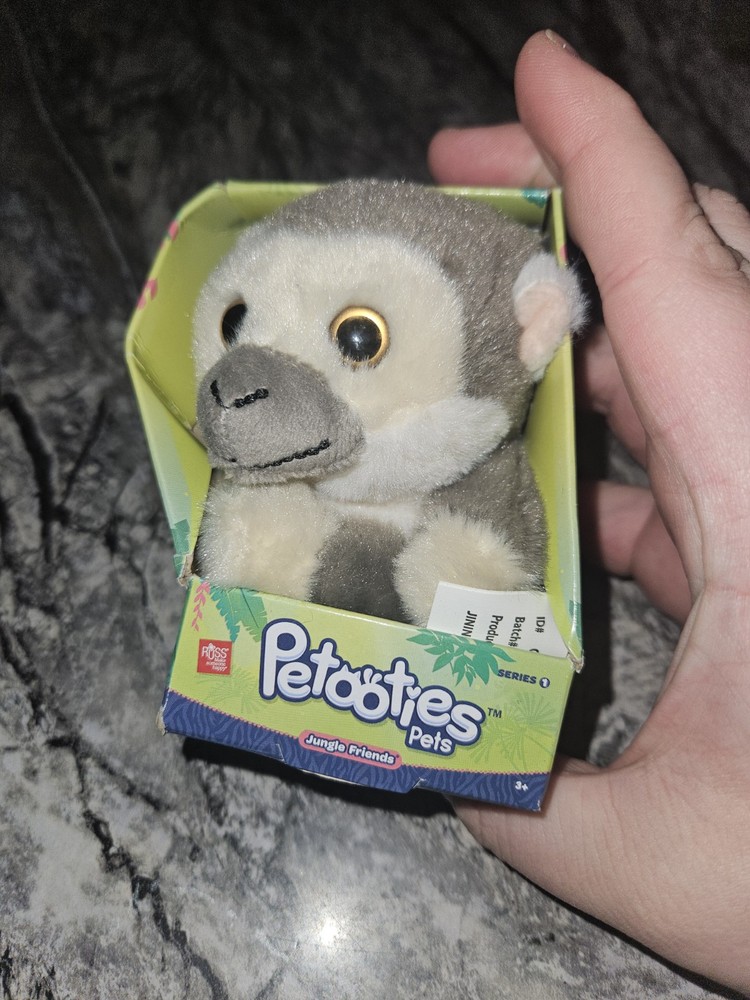 Rare PETOOTIES Pets Murphy Monkey Russ Berrie Plush 4
