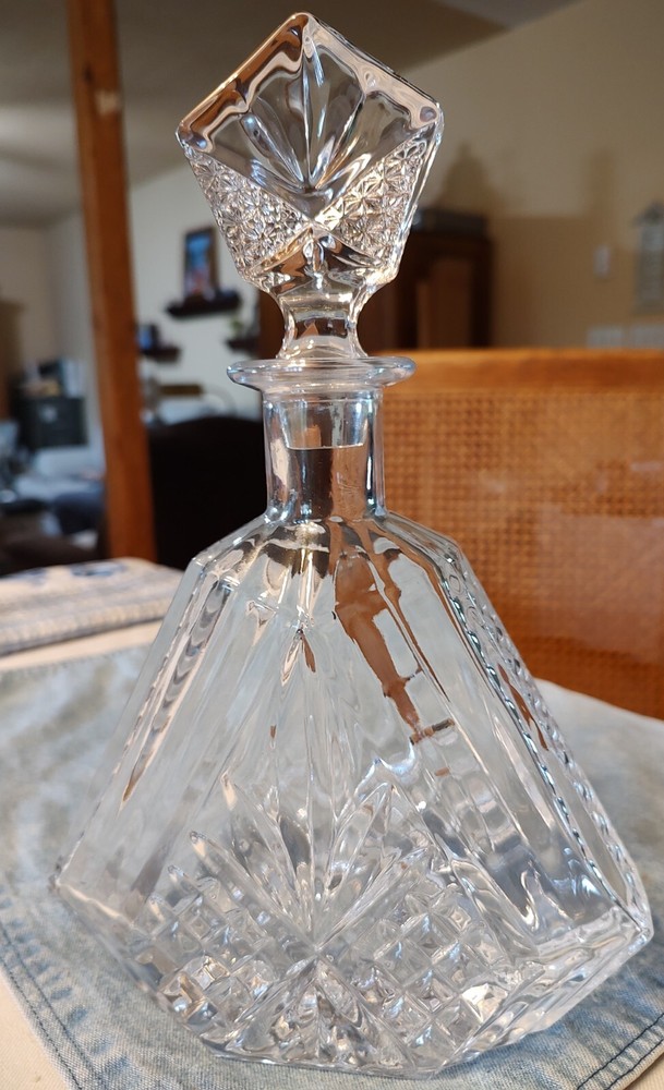 Decanter, Dublin Crystal by Godinger