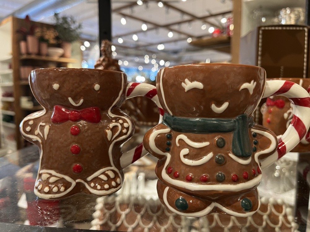 Pottery Barn Mr. & Mrs. Spice Mug Gingerbread Christmas Holiday Coffee Cup Set 2