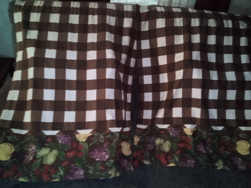 Better Homes and Gardens Kitchen Curtain Panels~Country Theme Fruit And Plaid