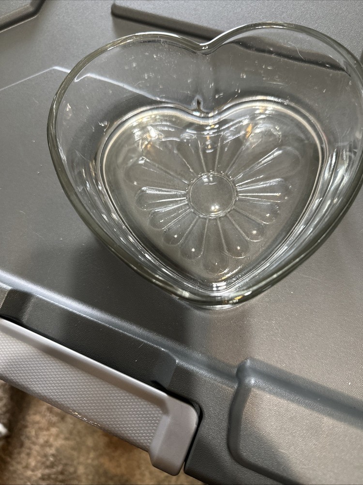 Libbey Clear Glass Heart-Shaped Serving Dish