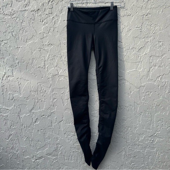 ALO YOGA Women's Long Ruched Leggings in Black Size XS