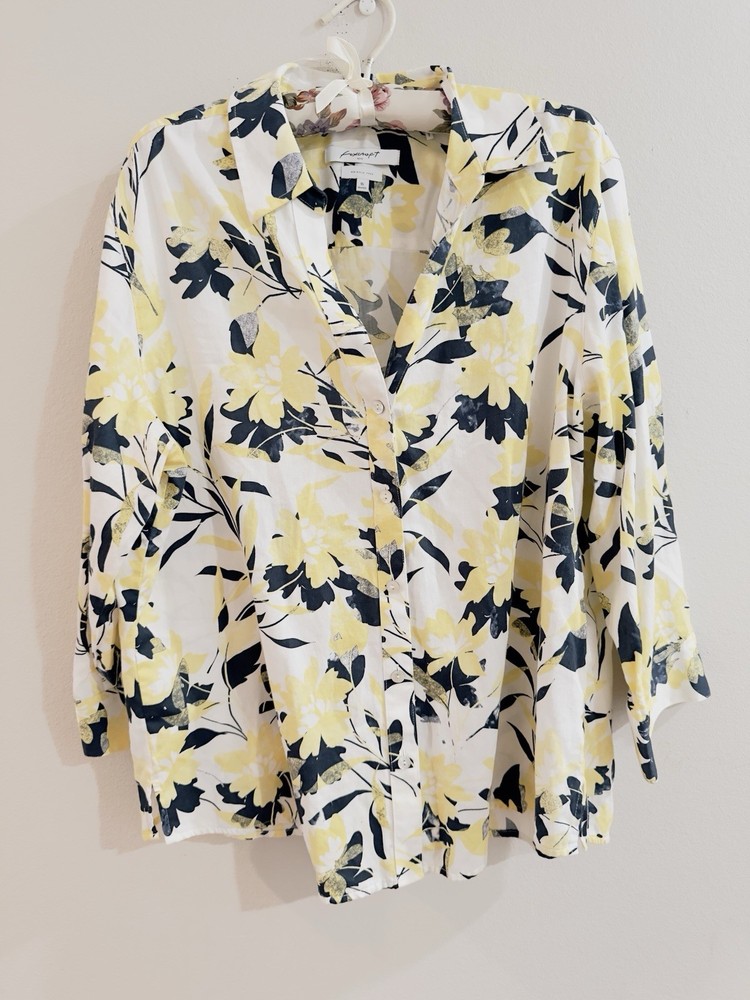 Foxcroft NYC Womens 16 White Floral Shaped Wrinkle Free Button Up Shirt Blouse