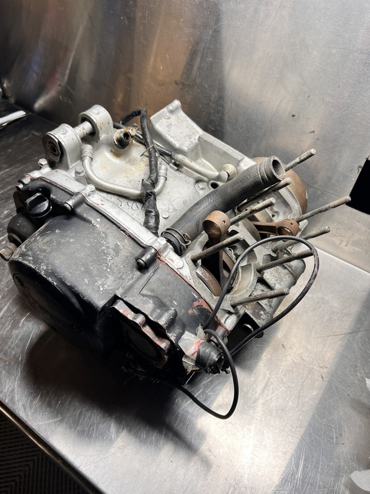 Yamaha RD350 RD 350 LC Engine Motor Set Cases Bottom End Complete Clutch Water