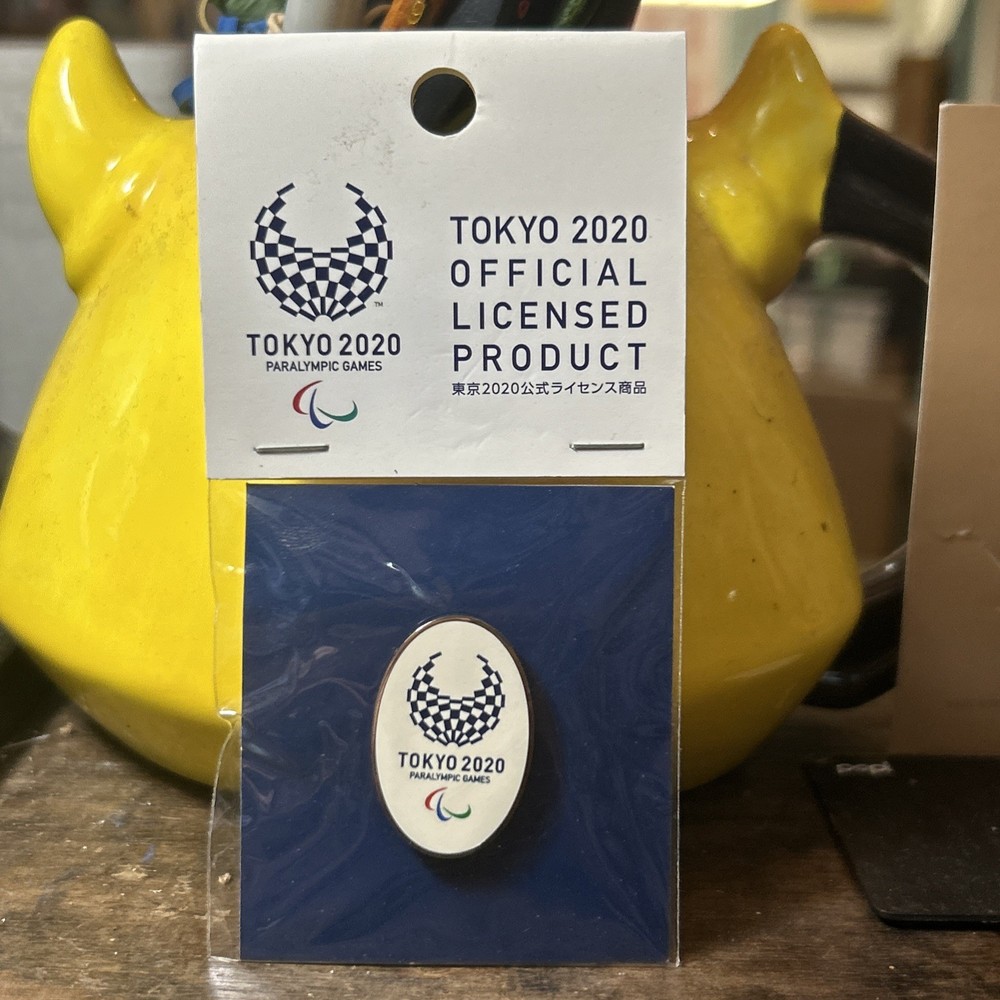 Tokyo 2020 Olympic Emblem Official Product  Pin Badge Oval EM Gold from Japan