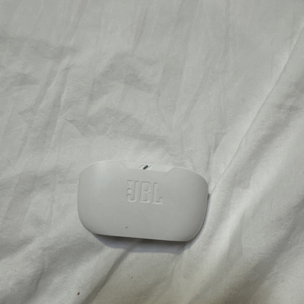 JBL Vibe Buds True Wireless Bluetooth Earbuds White XL