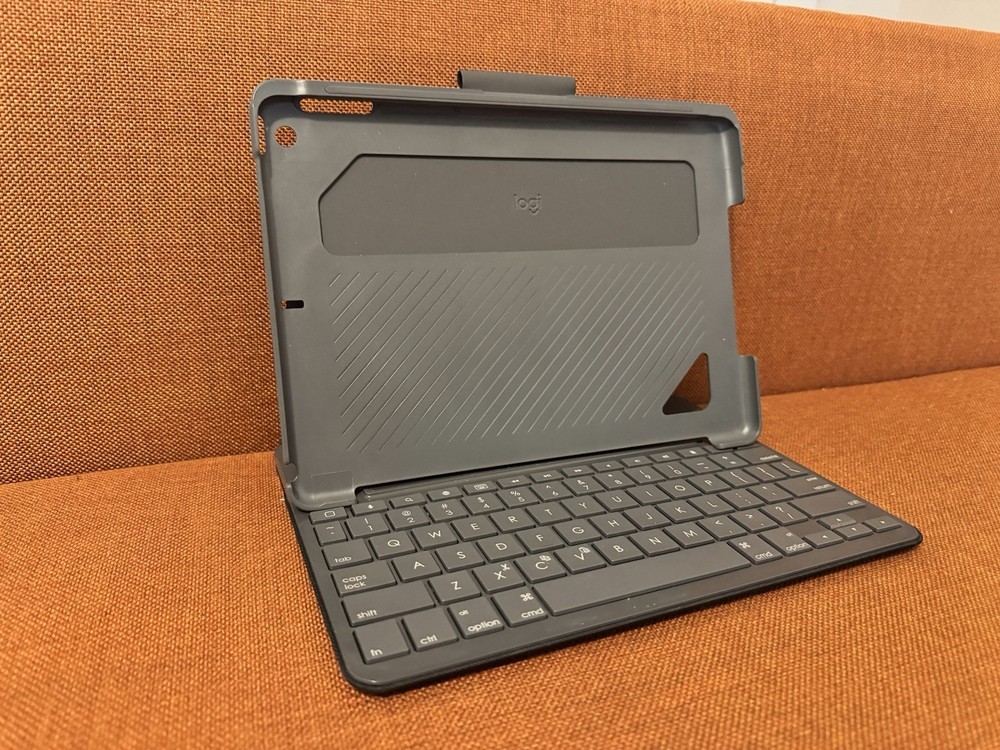 Logitech Y-R0051 Slim Folio Case For iPad W/ Bluetooth Keyboard