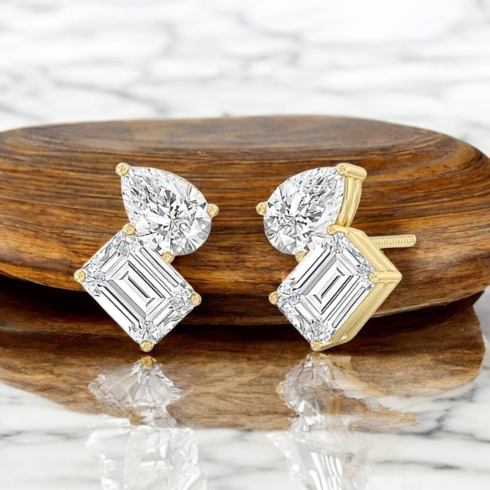 18K Yellow Gold TOI ET MOI 2.20 Ct Lab Created Emerald Pear Diamond Stud Earring