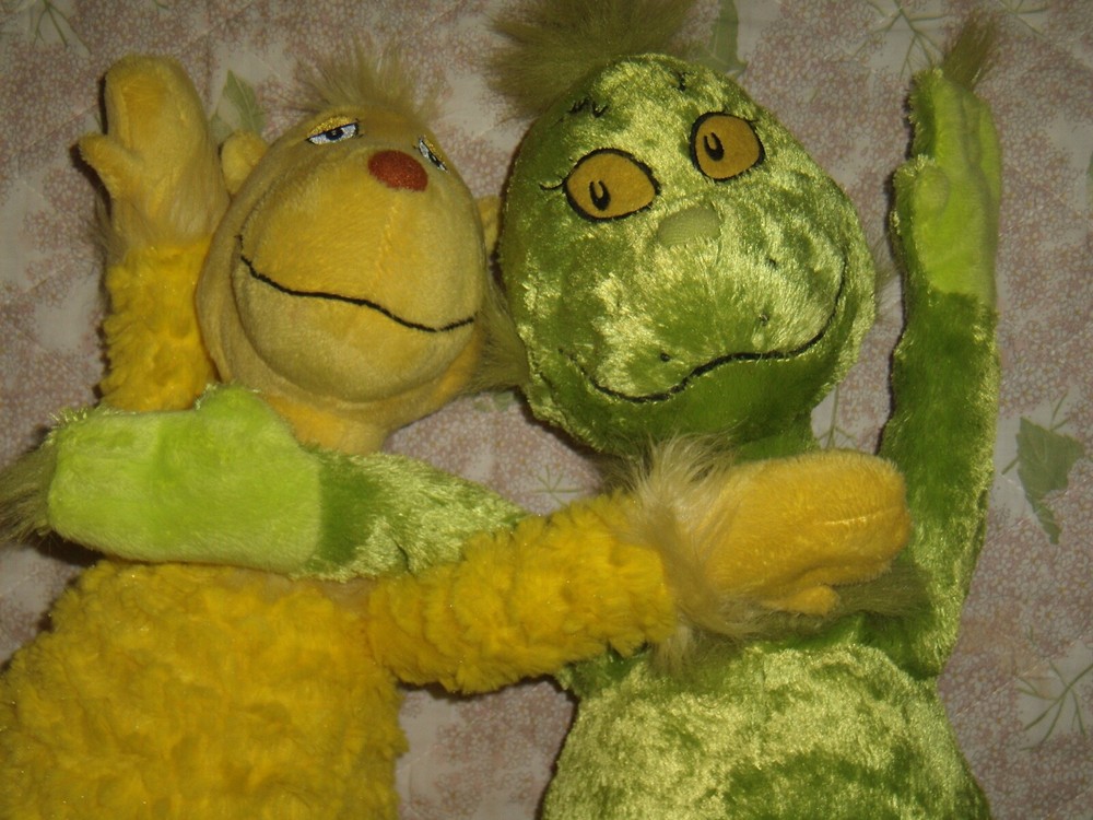 The Grinch Who Stole Christmas 2010 Dr Seuss & 2013 Snoozapalooza Plush Dolls
