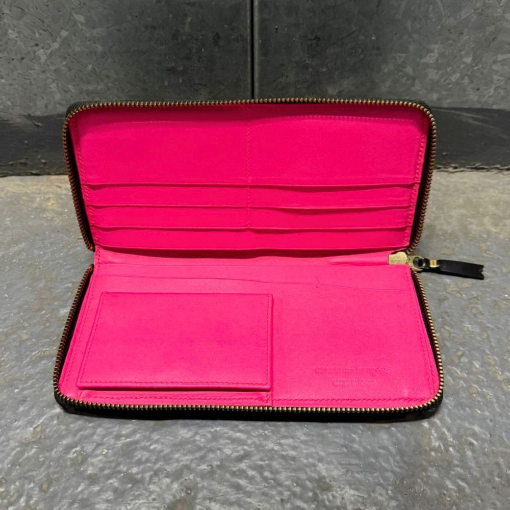 COMME des GARCONS Black Leather Zip Around Long Wallet Hot Pink Lining SA0110