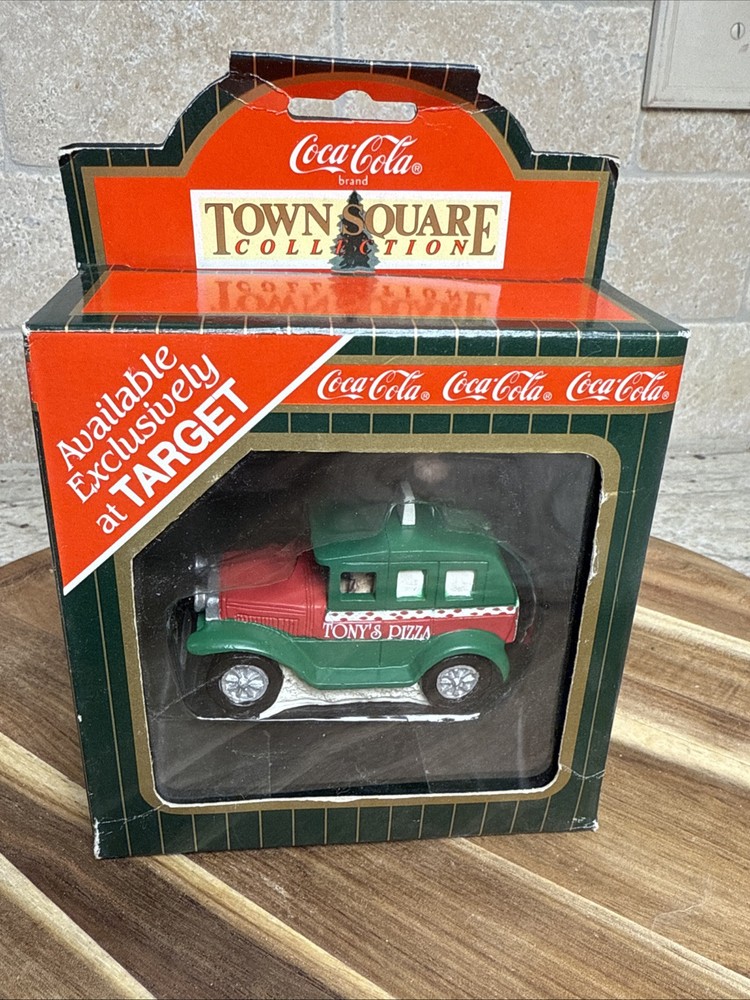 1996 VTG Coca Cola Pizza Delivery Truck Town Square Collection CG2419 Vintage Toy