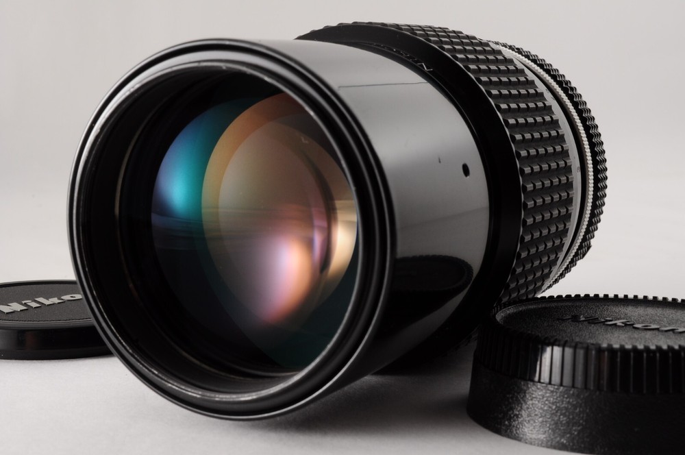 Near MINT Nikon Ai Nikkor 200mm f/4 MF Telephoto Lens for F Mount From Japan