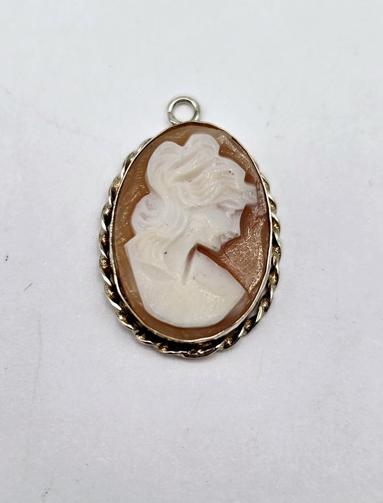 VTG Sterling Silver Gold Overlay Pink Shell Cameo Petite Pendant 2.0g