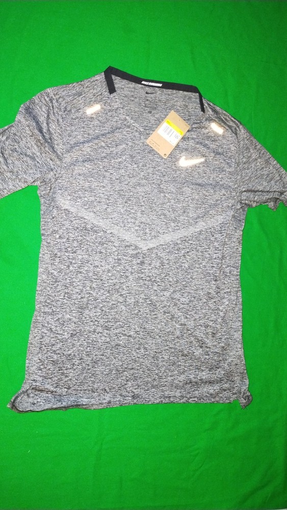 Nike DRI-FIT Rise 365 Short-Sleeve Running Top Gray CZ9184-011 Men's Size S