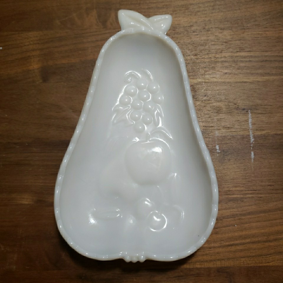 Vintage White Milk Glass 8 Inch Candy Dish Snack Bowl Trinket Tray
