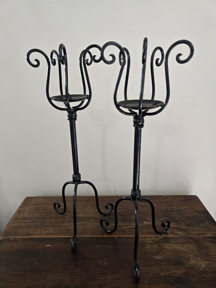 Set Of 2 Rustic Metal Tall Black Free Standing Table/Floor  Candle Holders
