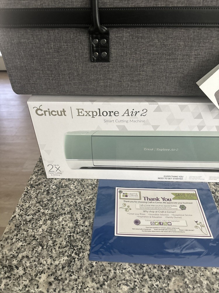 L👀k!! BRAND NEW Cricut Explore Air 2 Die Cutting Machine W/ Tweed Tote