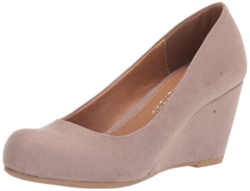 Women's Nima CL Wedge Pump in Taupe Super Suede - Size 6.5