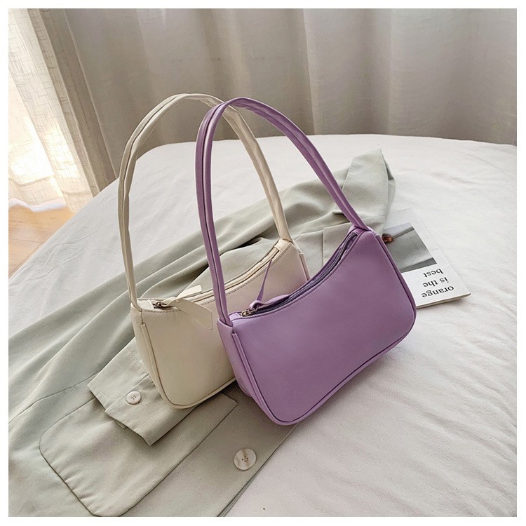 Sleek versatile net red underarm bag for effortless style