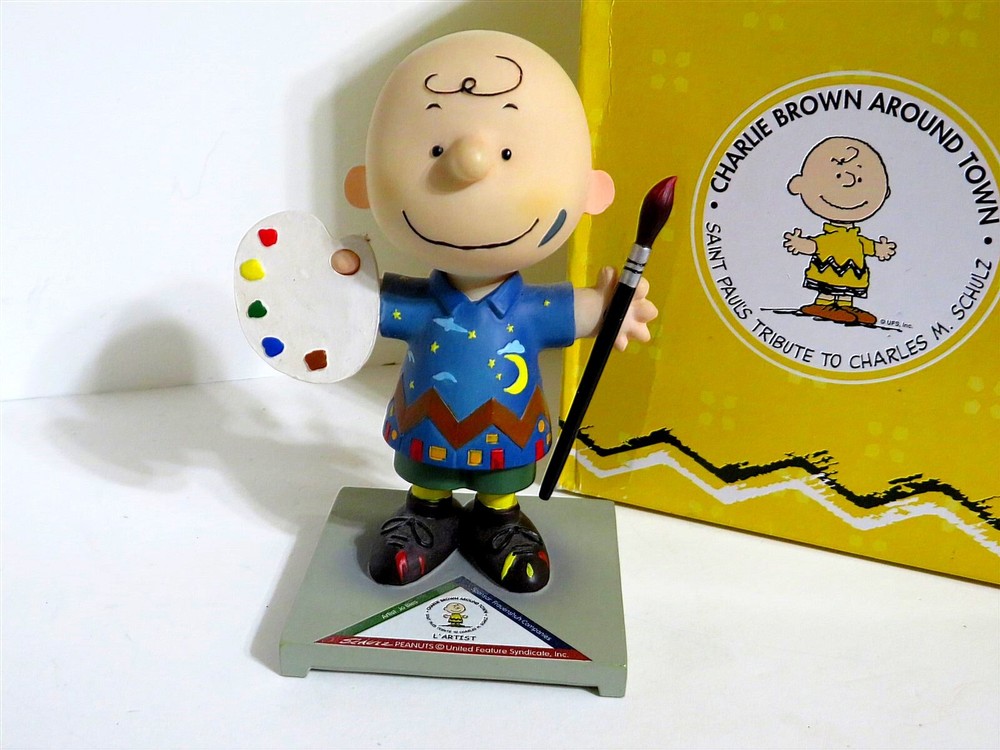 SNOOPY and Charlie Brown Around Town Series Figurine by Peanuts Westland Giftware