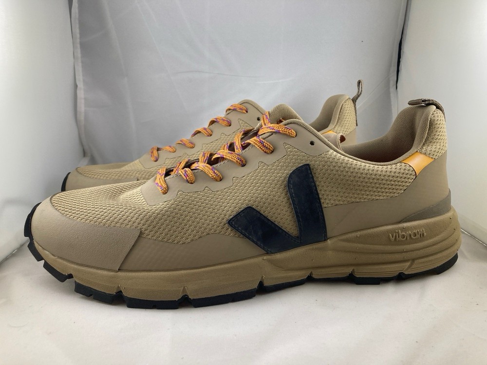 Veja Dekken Running shoe