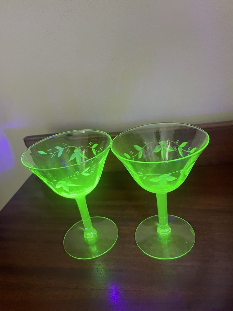 2 Vintage Green Uranium Depression Glasses Etched Wine Champagne Stems