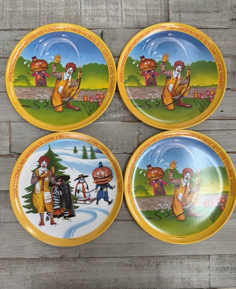 VTG Set of 4 - Ronald McDonald's 10” Plastic Plates Lexington