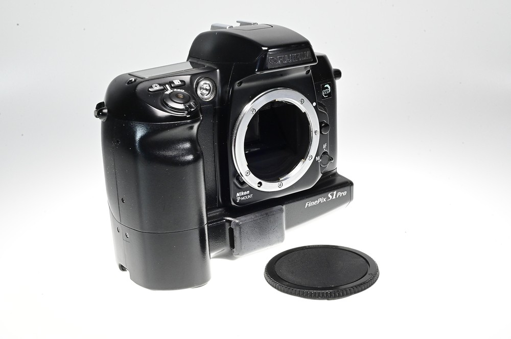 Fujifilm Finepix S1 Pro 3.2MP DSLR Camera Body Only Model G070