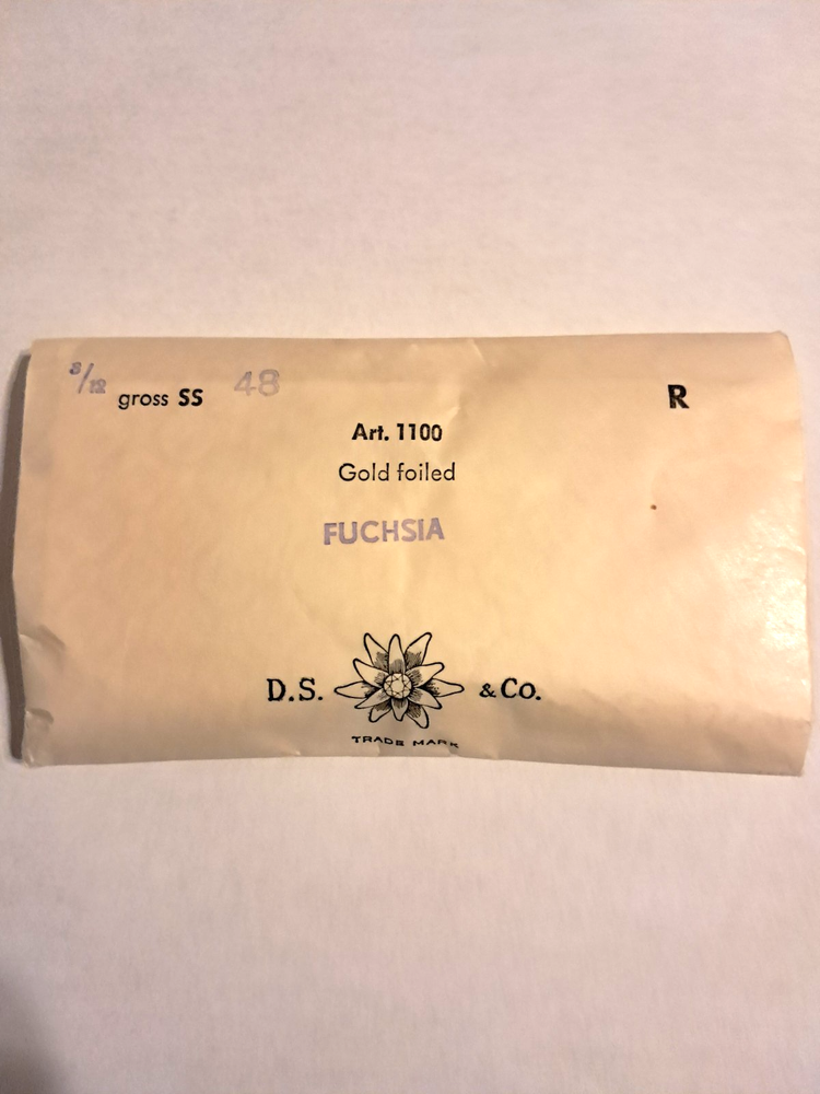 FULL PACK SWAROVSKI RHINESTONES 48 SS GOLD FOILED/FUCHSIA (36 PCS) ART #1100