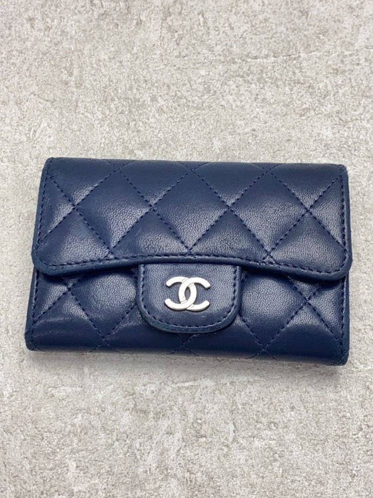 CHANEL Silver CC Navy Matelassé Business Card Holder Preowned  