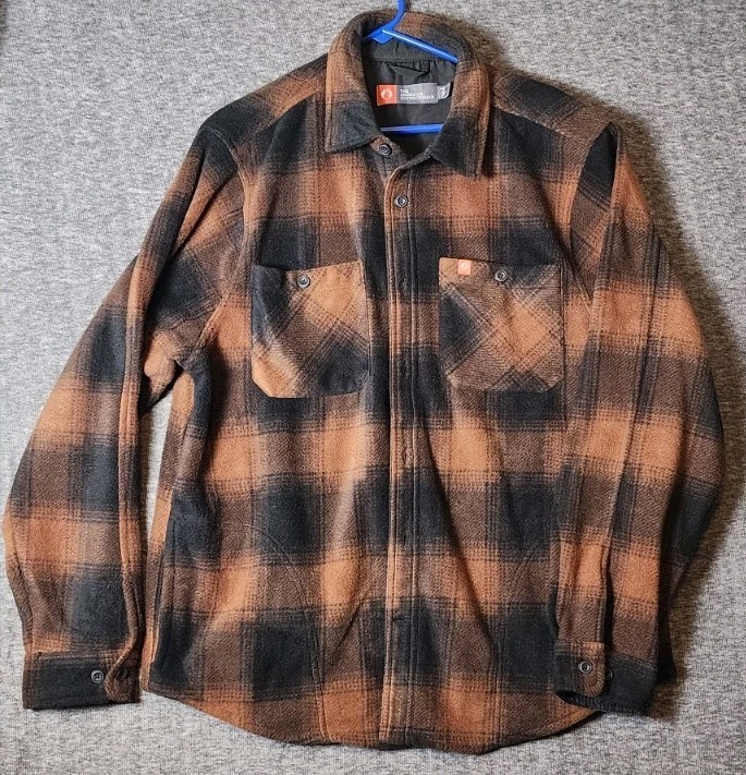 American Outdoorsman Men's L Flannel Jacket with Button-Up Pockets for Outdoor Adventures