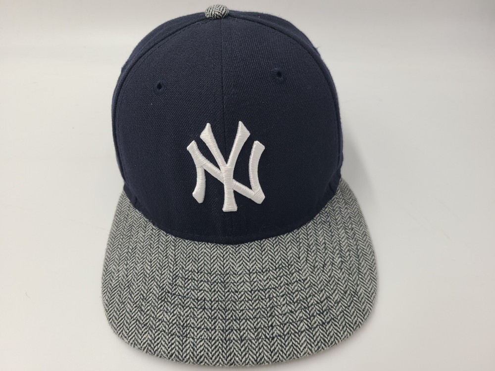 New York Yankees New Era 9Fifty Snapback Hat Cap Casual MLB Baseball Blue Gray