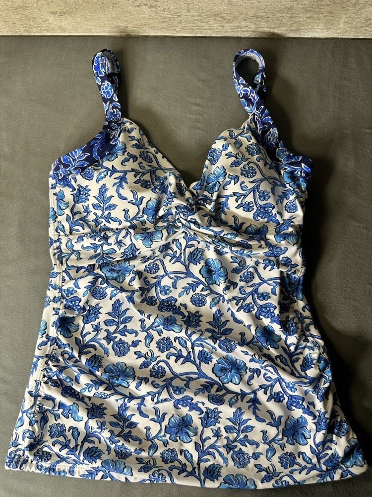 Tommy Bahama Woodblock Blossom Twist-Front Tankini Top - Blue & White - Small