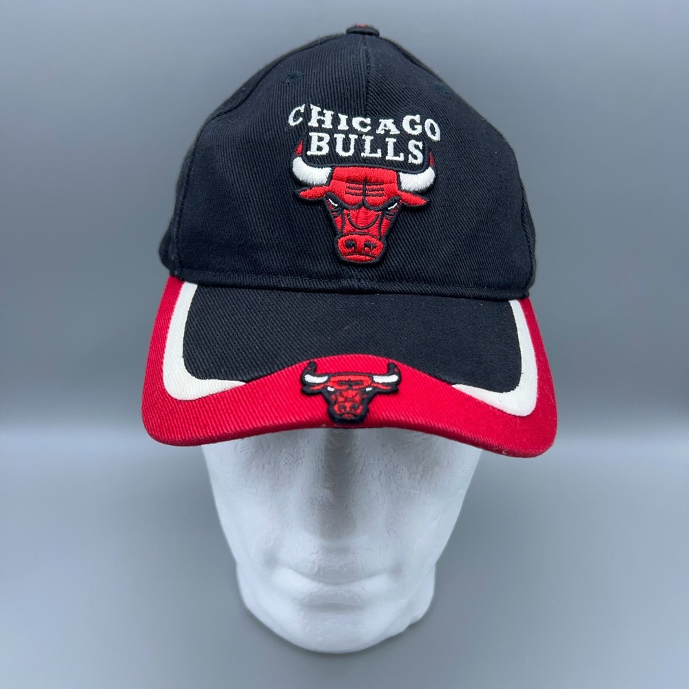 Chicago Bulls Hat Strapback Black Red White Windy City Reebok Sports Street NBA