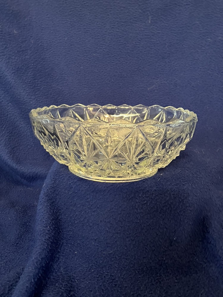 Vintage Hazel Atlas Williamsport 8-inch Serving Bowl in Fair Condition