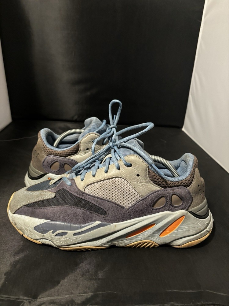 Yeezy Boost 700 Carbon Blue Size 10.5