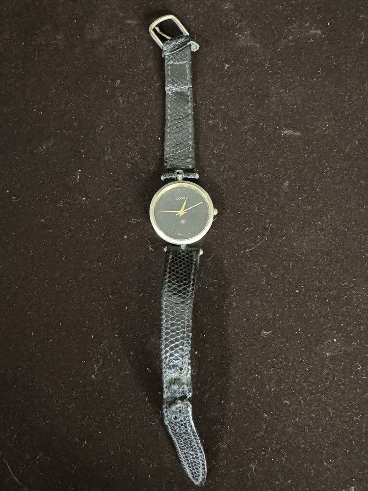 Vintage Gucci Black Dial Swiss Quartz Unisex Watch