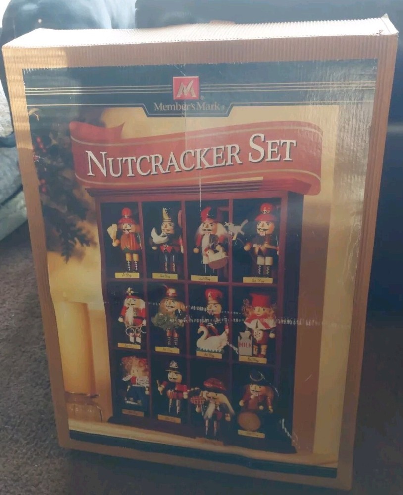 Members Mark 12 DAYS of CHRISTMAS NUTCRACKER SET W/WOODEN DISPLAY CASE (NEW)-image