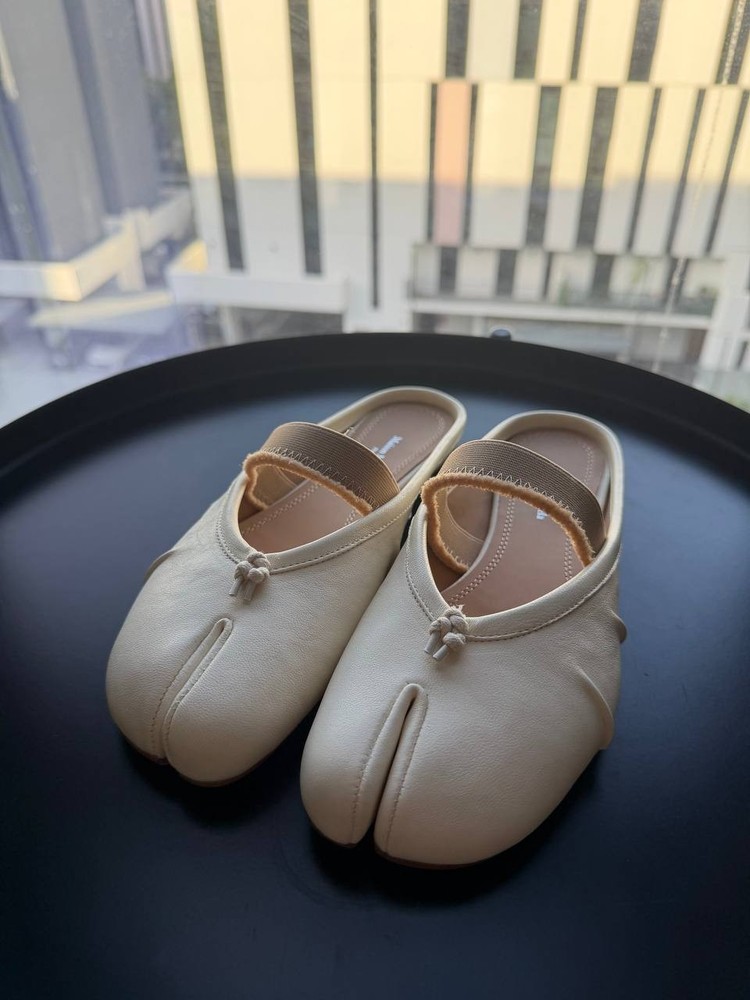 Maison Margiela Tabi Mules Ballerinas – White, Size 37 ,24.5cm