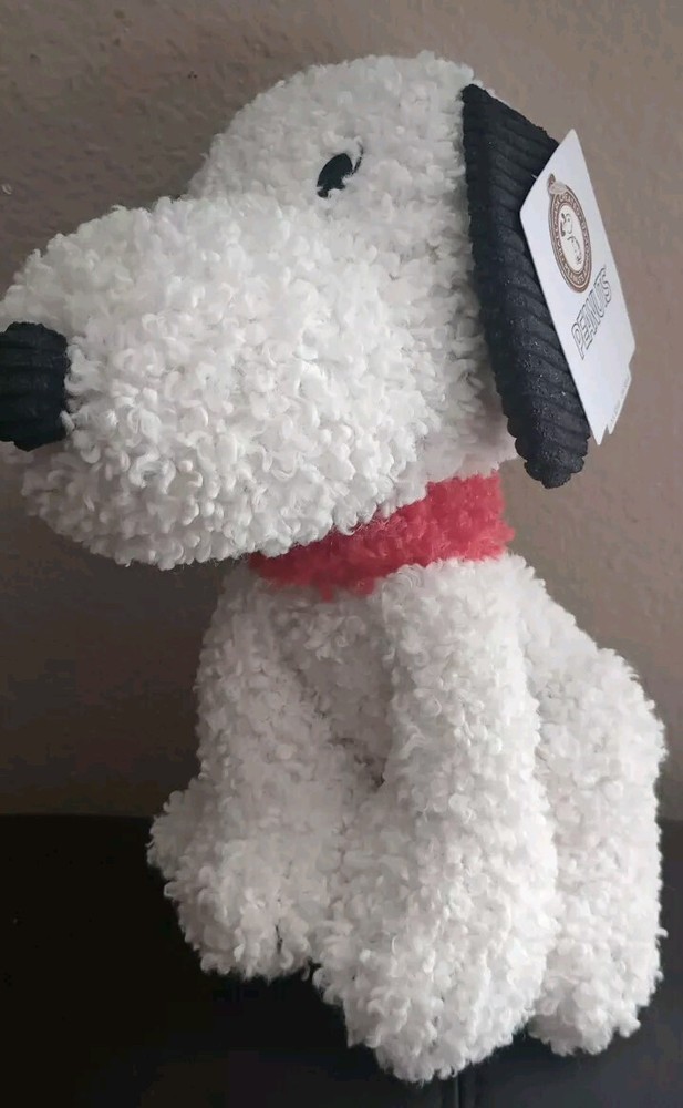 Rare 2024 SDCC Comic Con Exclusive SNOOPY Vintage Retro Hallmark PEANUTS PLUSH