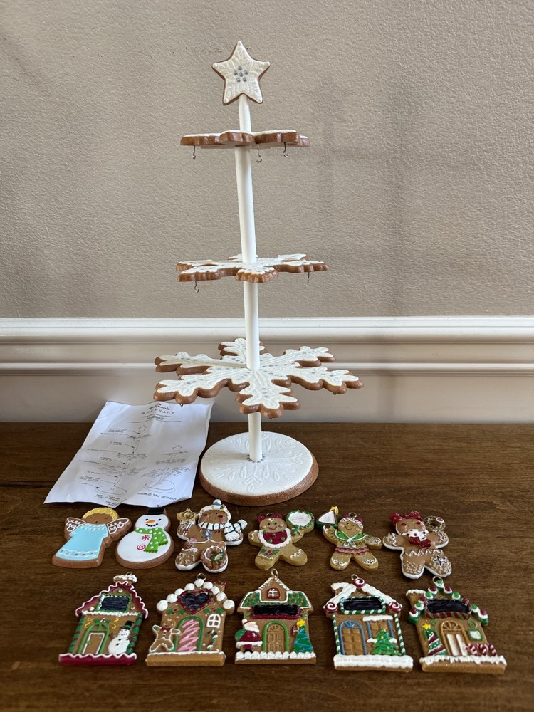 VINTAGE 2007 HALLMARK KEEPSAKE 11 GINGERBREAD ORNAMENT SET AND DISPLAY STAND