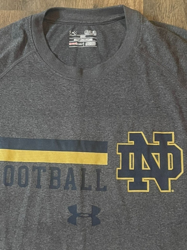 Under Armour Heat Gear Men's Notre Dame Football T-Shirt Size Med.