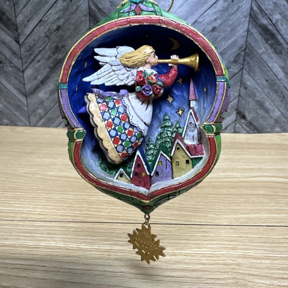 2008 JIM SHORE A HEAVENLY TUNE ANGEL VILLAGE CHRISTMAS ORNAMENT DANBURY MINT