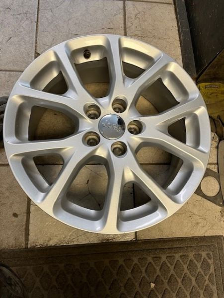 Wheel 17x7 Aluminum Silver Fits 14-18 CHEROKEE 541574