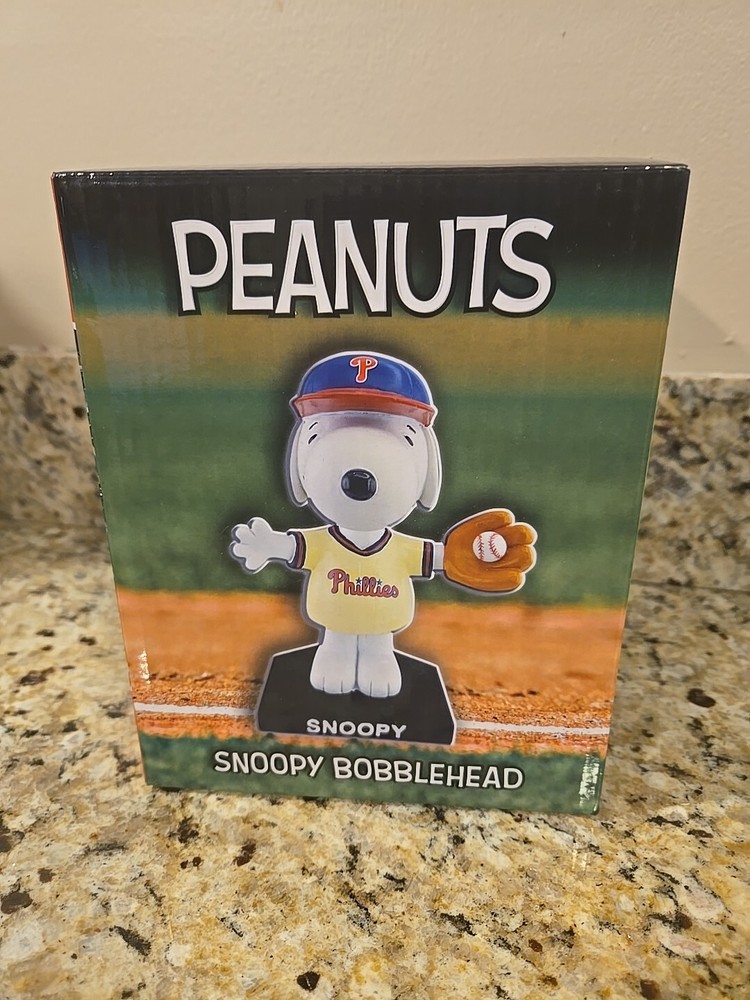 2018 Rare Philadelphia Phillies Peanuts Night Snoopy Bobblehead Bobble SGA - NIB