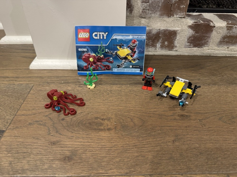LEGO City Deep Sea Scuba Scooter 2015 Retired Diving Adventure Set