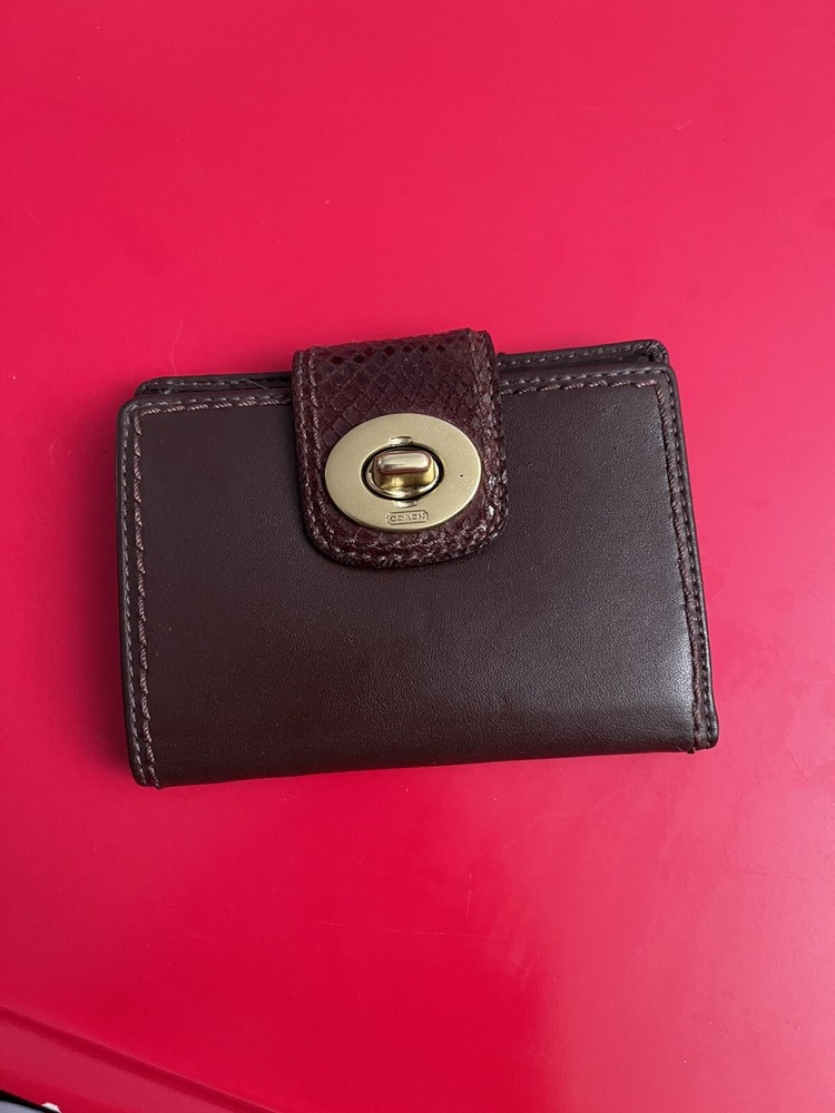 Affordable pre-owned Coach wallets for women