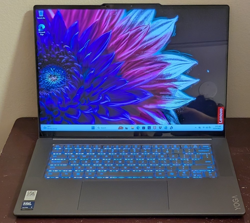 Lenovo Yoga Slim 7i Aura Edition 15.3