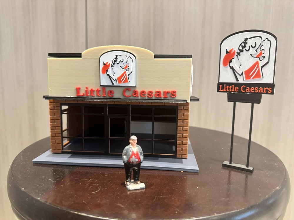 O Scale “Little Caesars” Restaurant Kit W/Counter (BUILT)